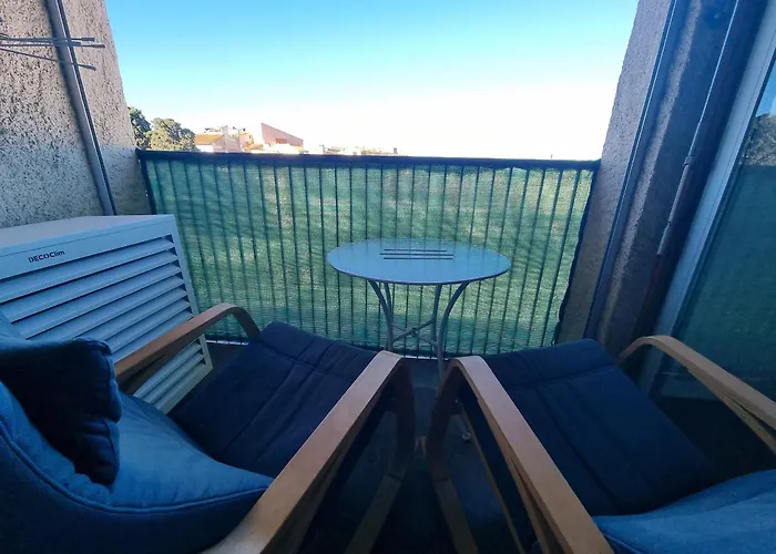 à Avec Terrasse Et Parking Privé - Fr-1-309-463 *
